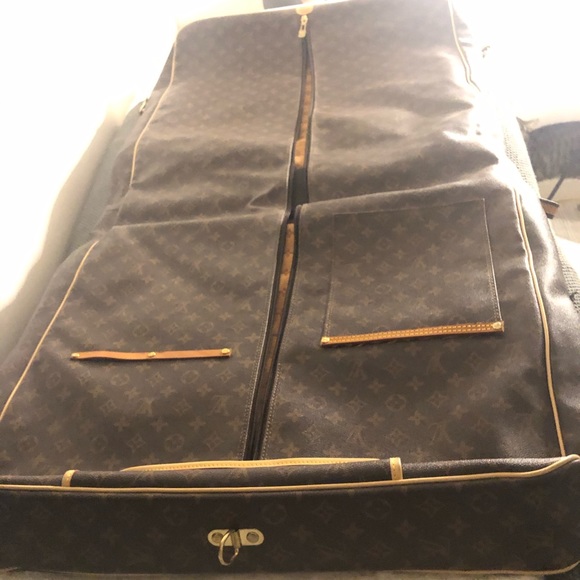 1970’s VINTAGE LUIS VUITTON AUTHENTIC GARMENT BAG - Picture 8 of 13